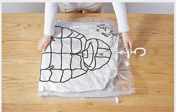 Ceiling-Hanging Vacuum Storage Bag for Clothes 1001