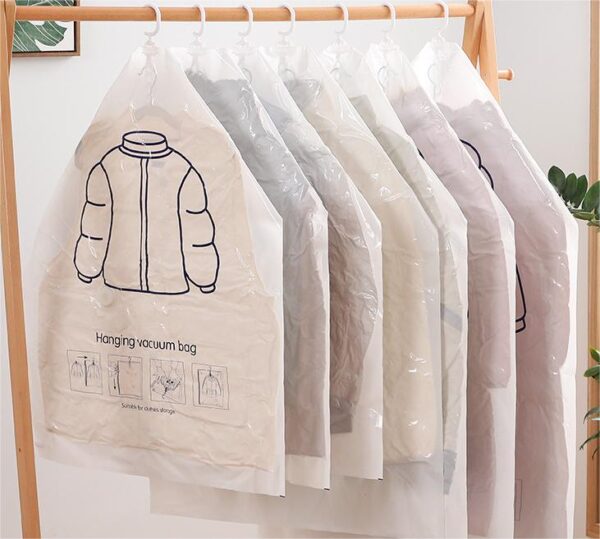 Hanging storage bag